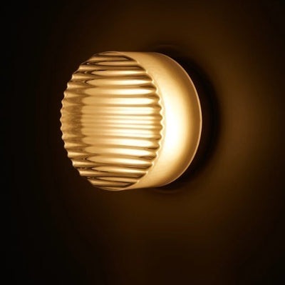 LUMIGLO - Modern and Elegant Wall Lamp for Every Interior