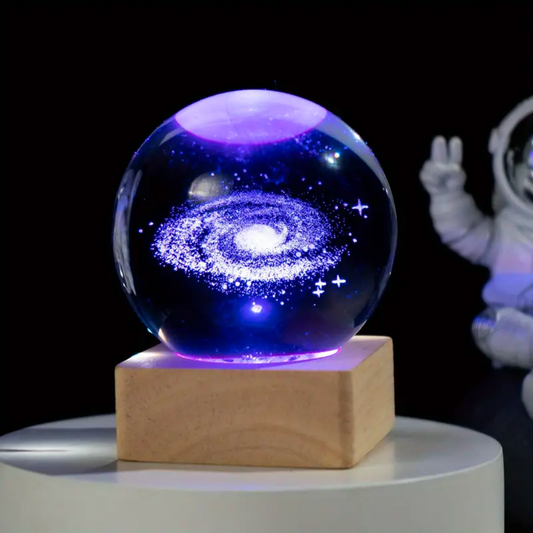 Seltyn – Enchanted Crystal Ball Night Light