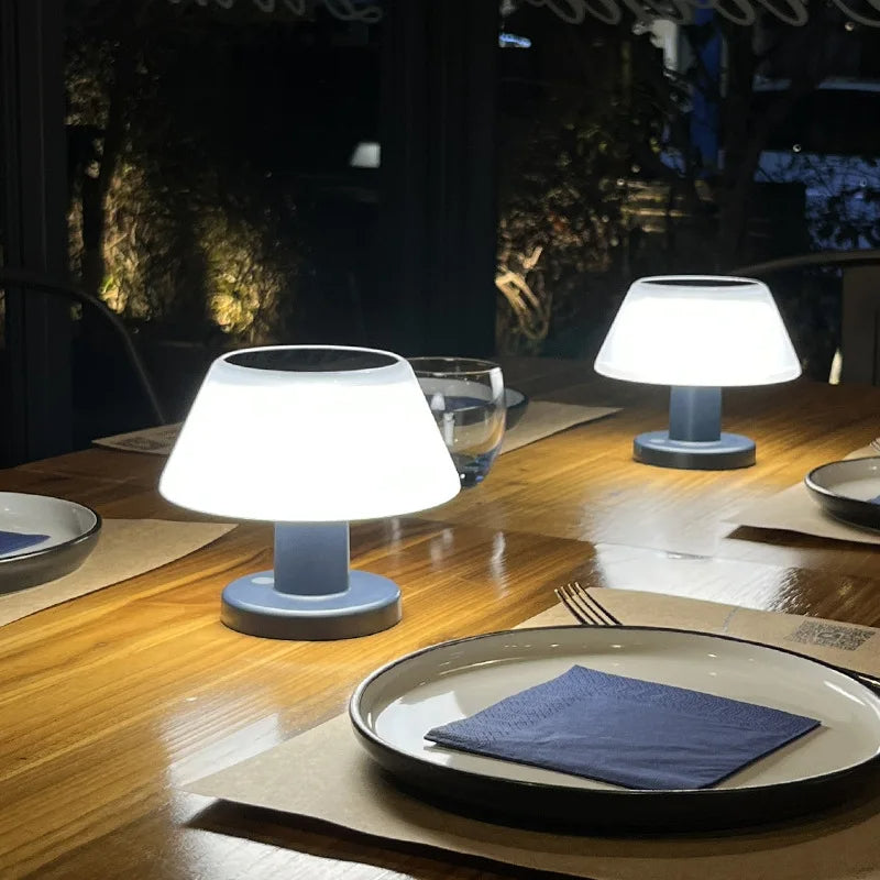 SOLARI LAMP - Eco-Friendly Solar Table Lamp for Sustainable Elegance