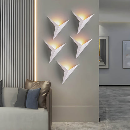 LUMINA – Modern Wall-Mounted Lamp