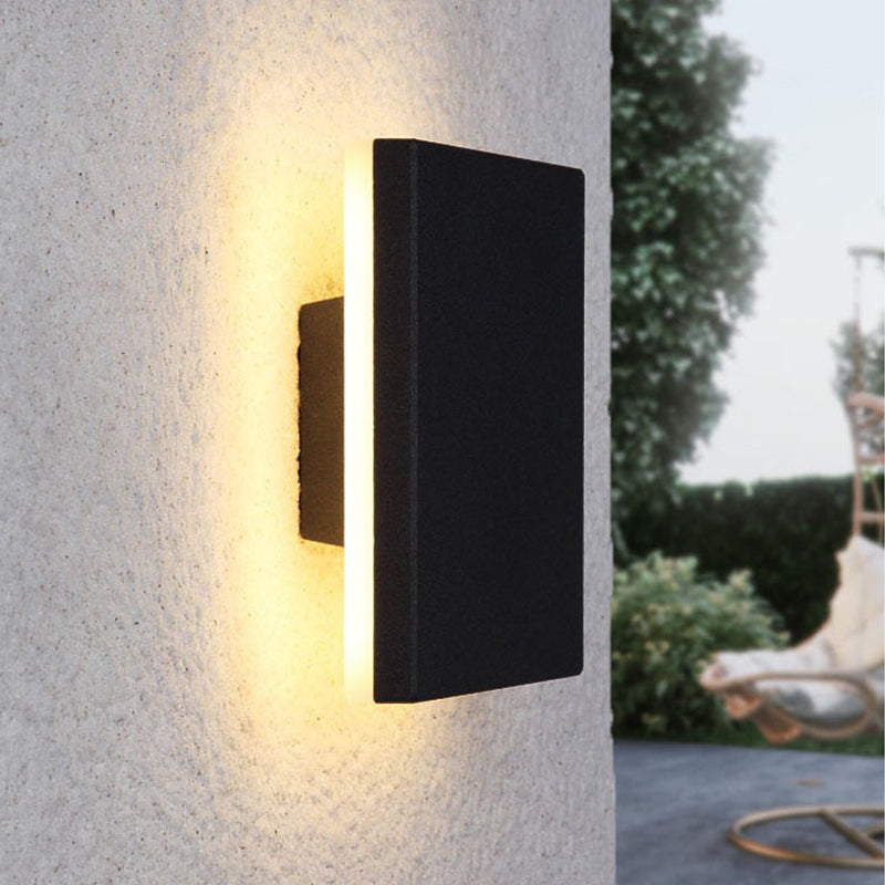 Arden - Stylish and Durable Outdoor Wall Lamp