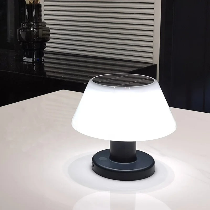 SOLARI LAMP - Eco-Friendly Solar Table Lamp for Sustainable Elegance