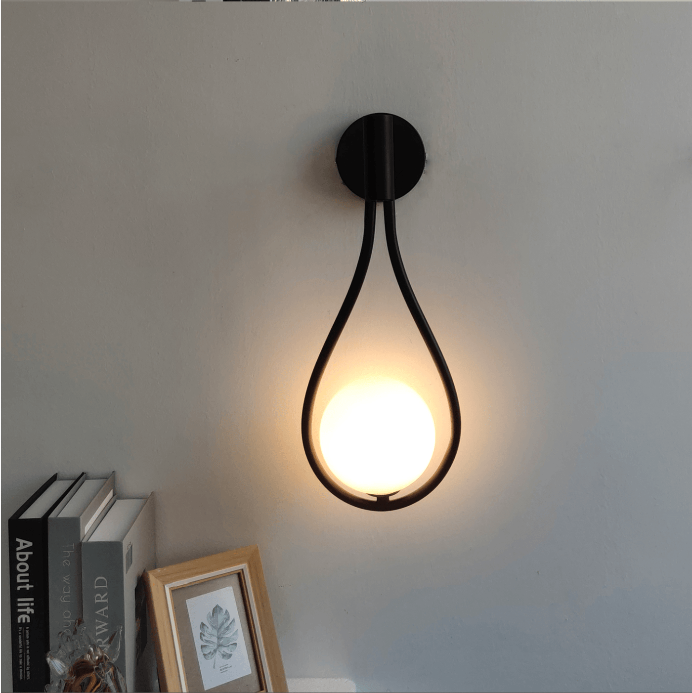 Seltyn GlowDim Wall Lamp – Nordic Minimalism