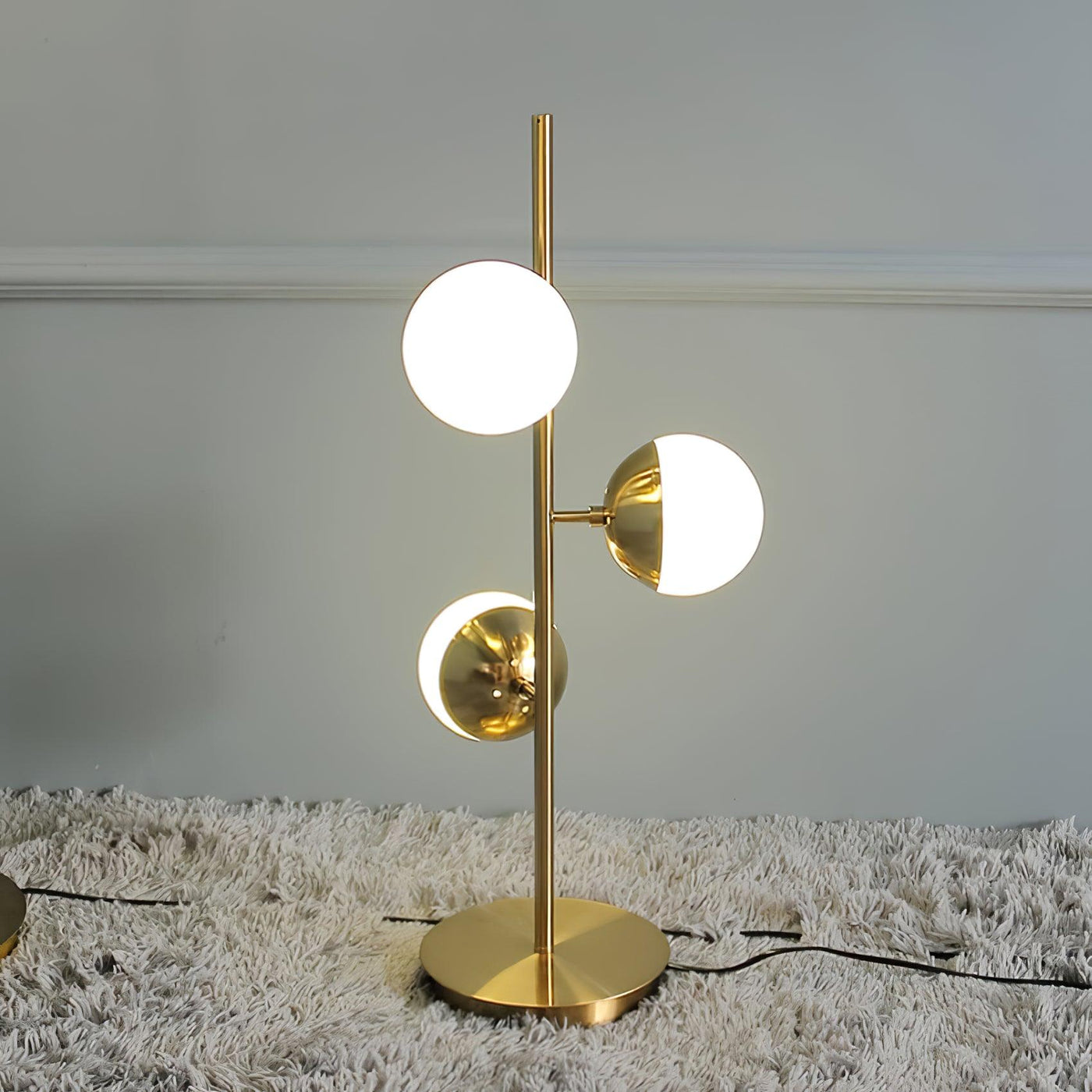 AURORALUX - Modern LED Floor Lamp with Globe Lights for Living & Dining Rooms