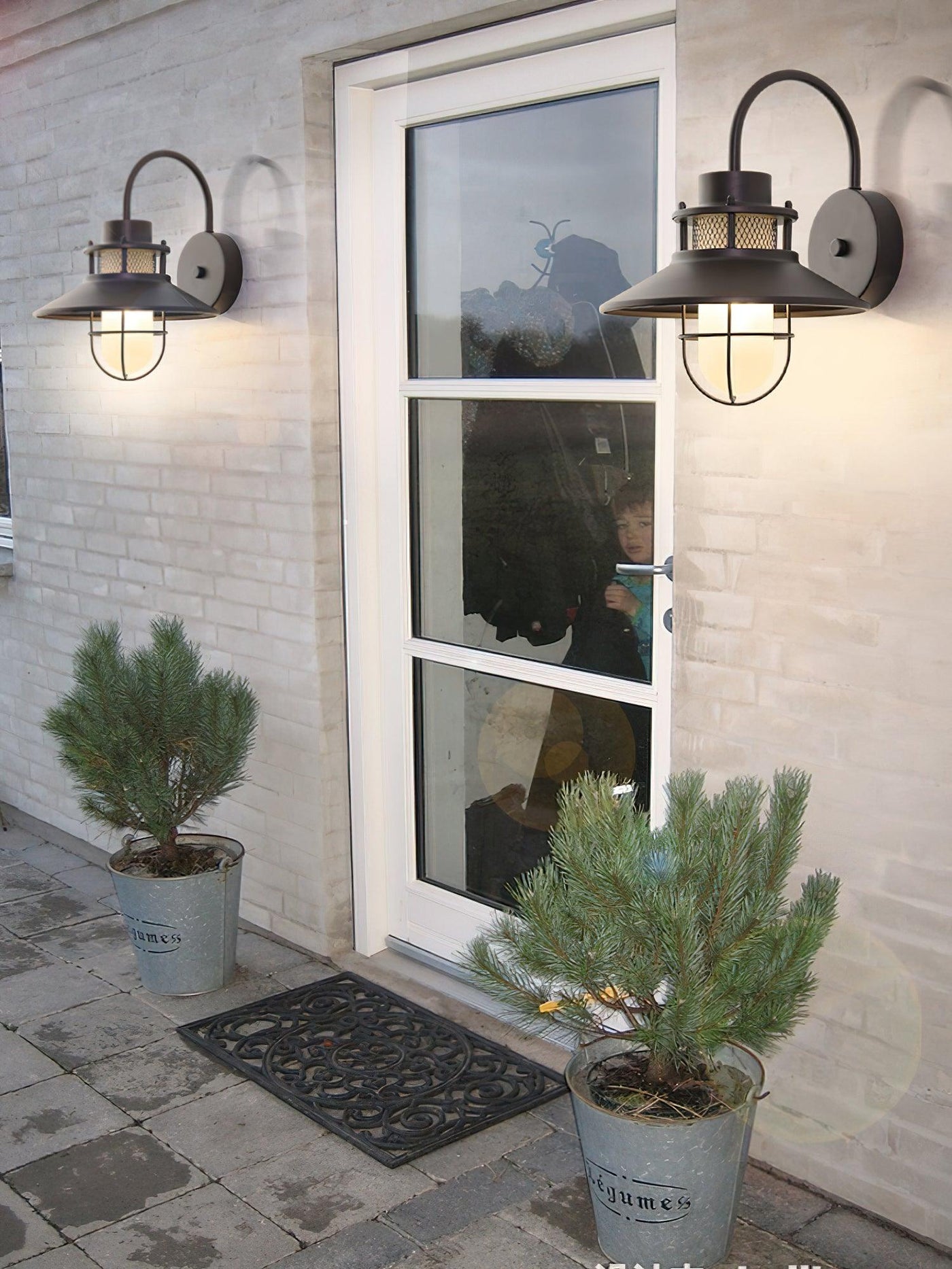 LUXORA - Elegant Outdoor Lamp for Stylish Spaces