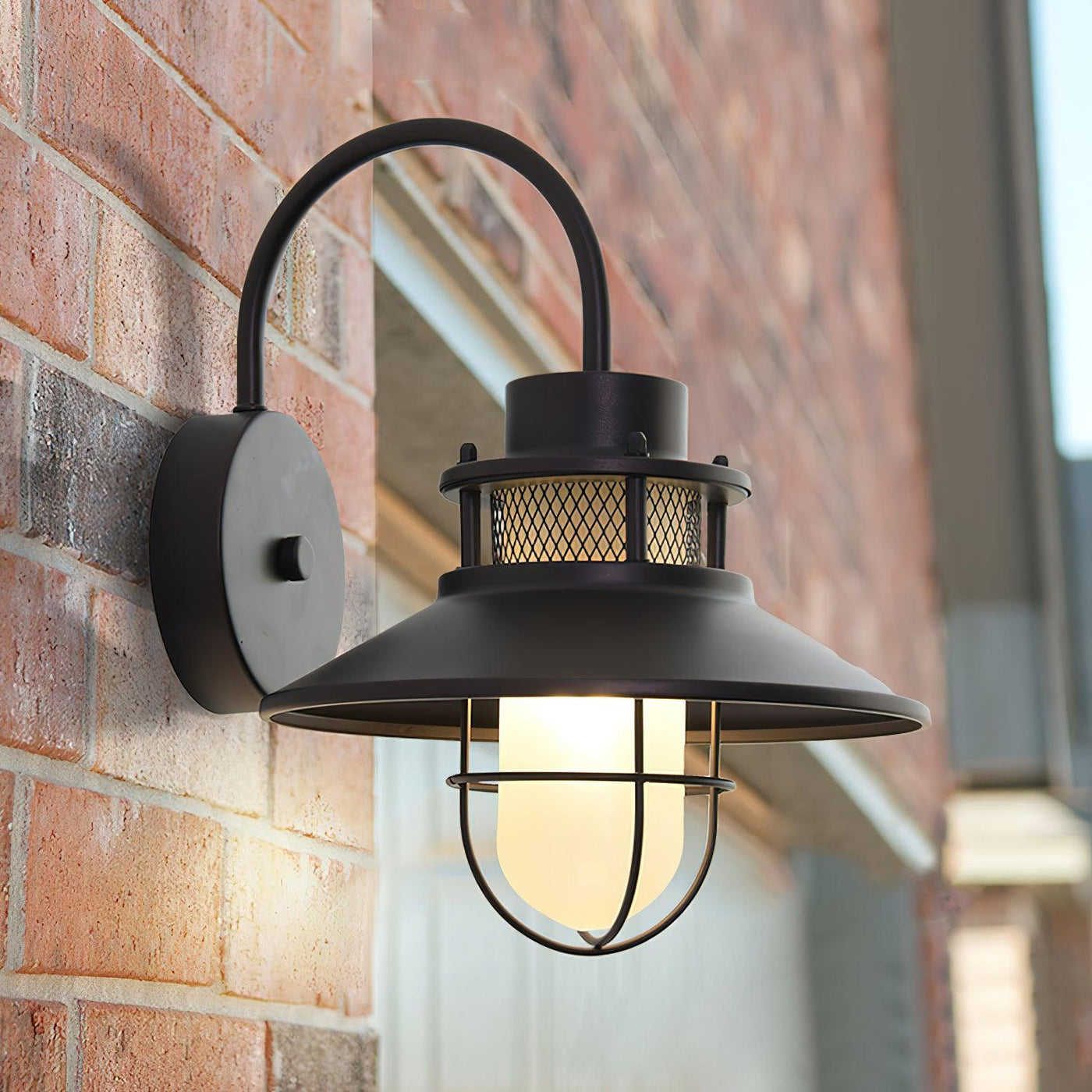 LUXORA - Elegant Outdoor Lamp for Stylish Spaces