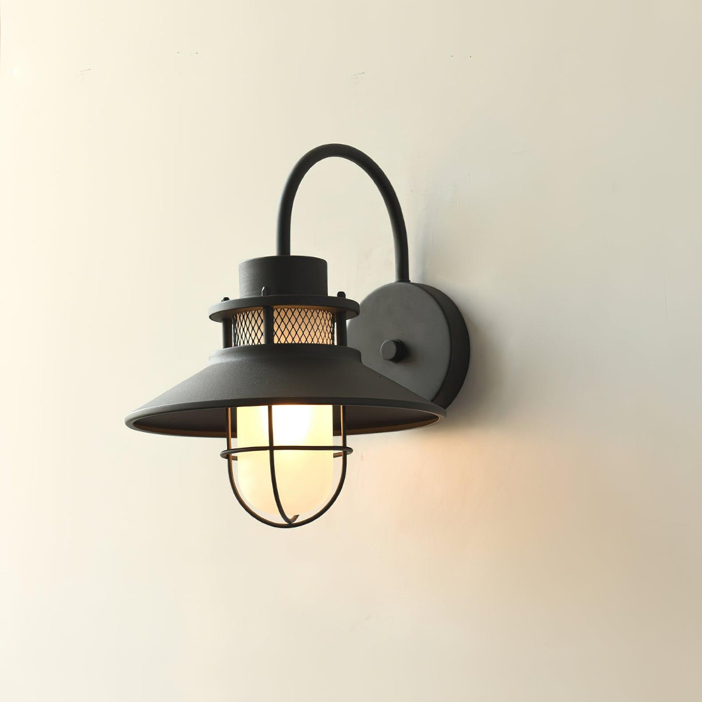 LUXORA - Elegant Outdoor Lamp for Stylish Spaces