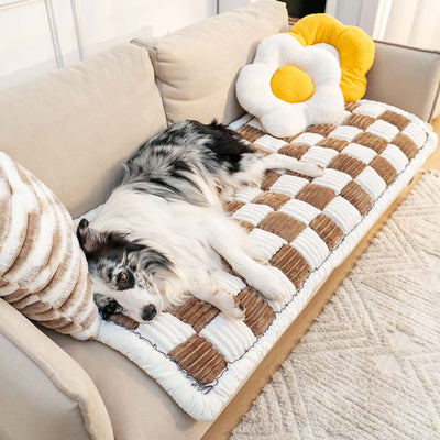 CozyPlaid – Cream-Colored Large Plaid Pet Mat Bed