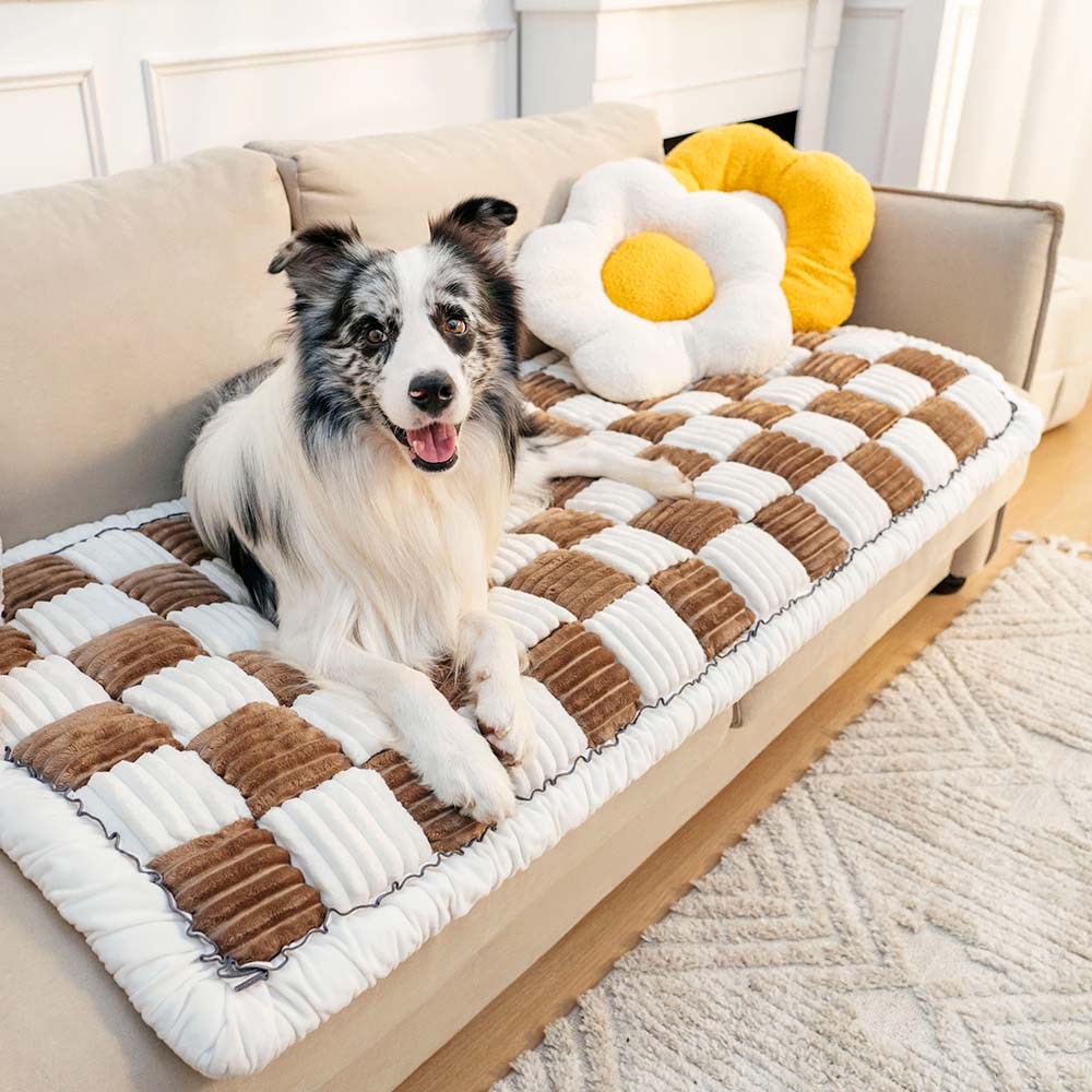 CozyPlaid – Cream-Colored Large Plaid Pet Mat Bed