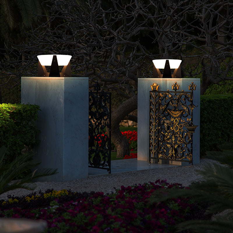 SOLAR GLOW - High-Efficiency Outdoor Solar Light