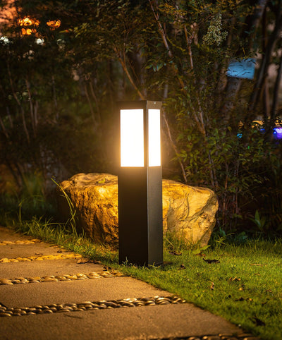 LUMINA ARCH - Sleek Outdoor Bollard Light for Modern Spaces