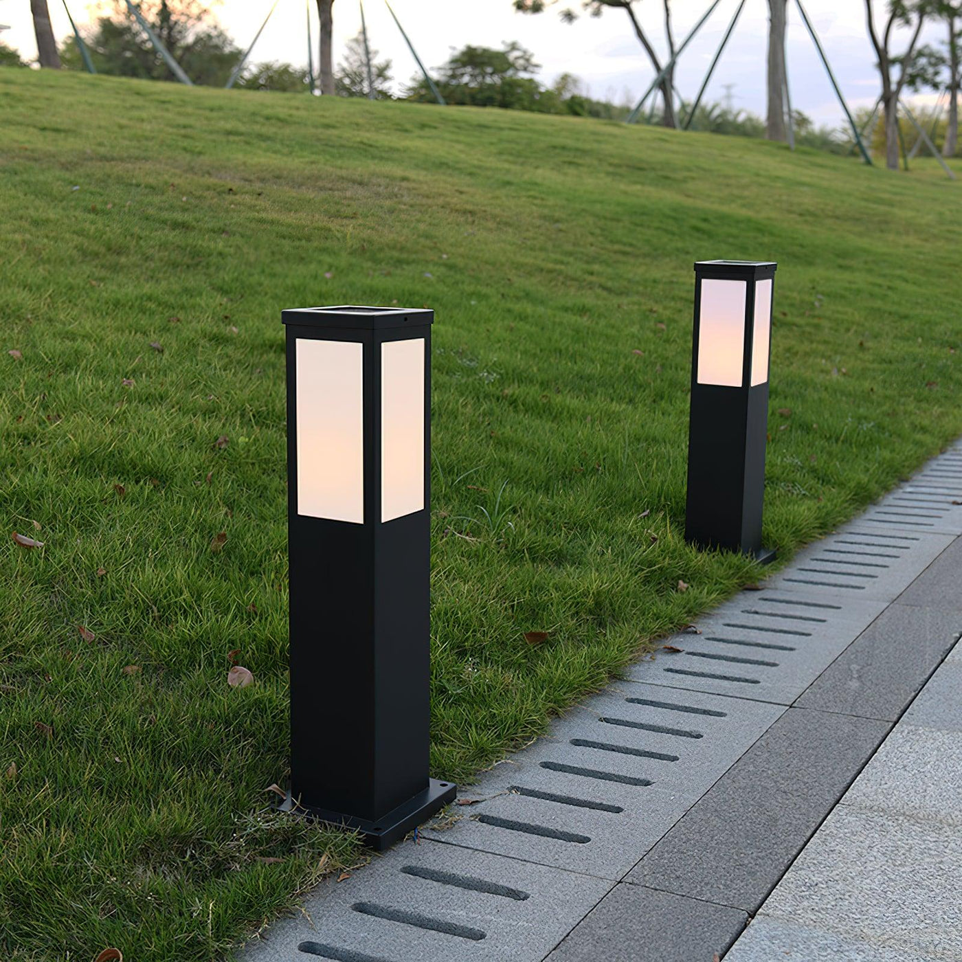 LUMINA ARCH - Sleek Outdoor Bollard Light for Modern Spaces