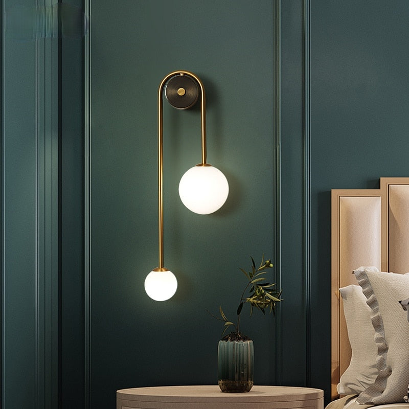 Seltyn AuraGlow Wall Sconce – Nordic Gold Elegance