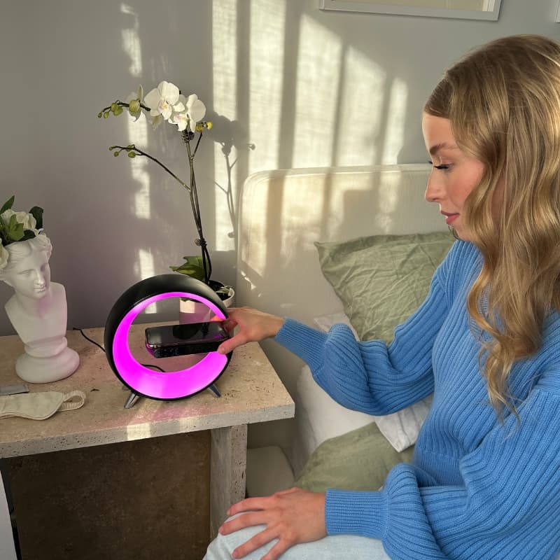 Smart alarm – Wireless Charging Alarm Clock