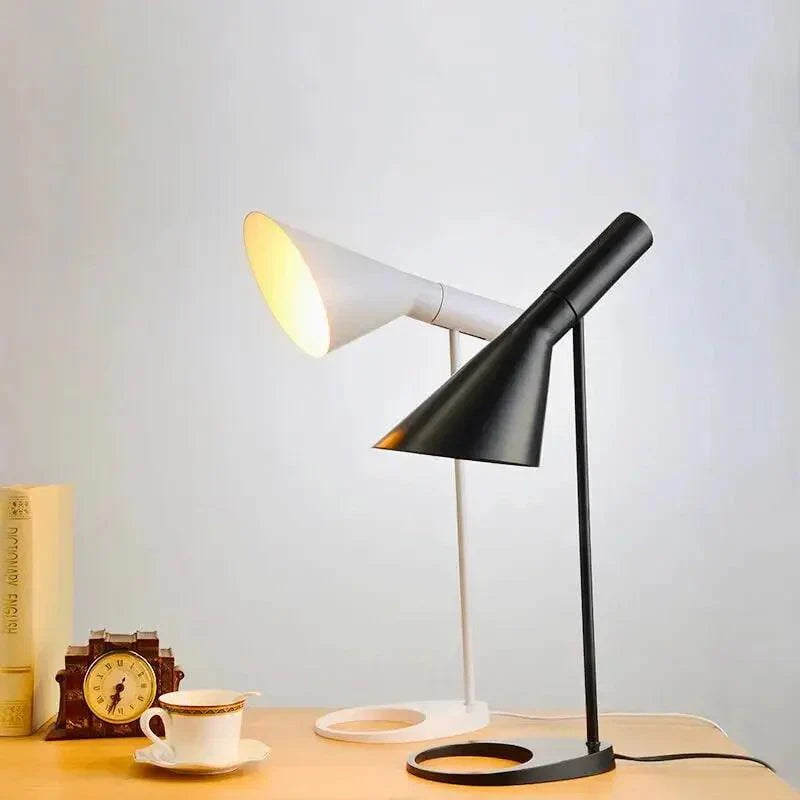 ECLYSIA | Sculptural LED Task & Reading Lamp with Warm, Glare-Free Light