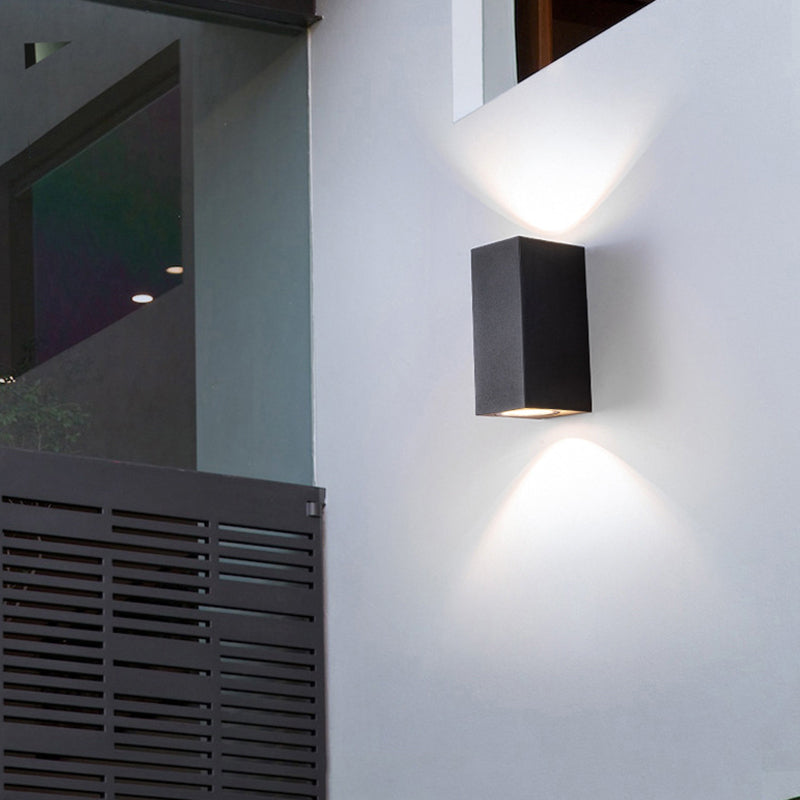 Vega - Modern Outdoor Wall Lamp