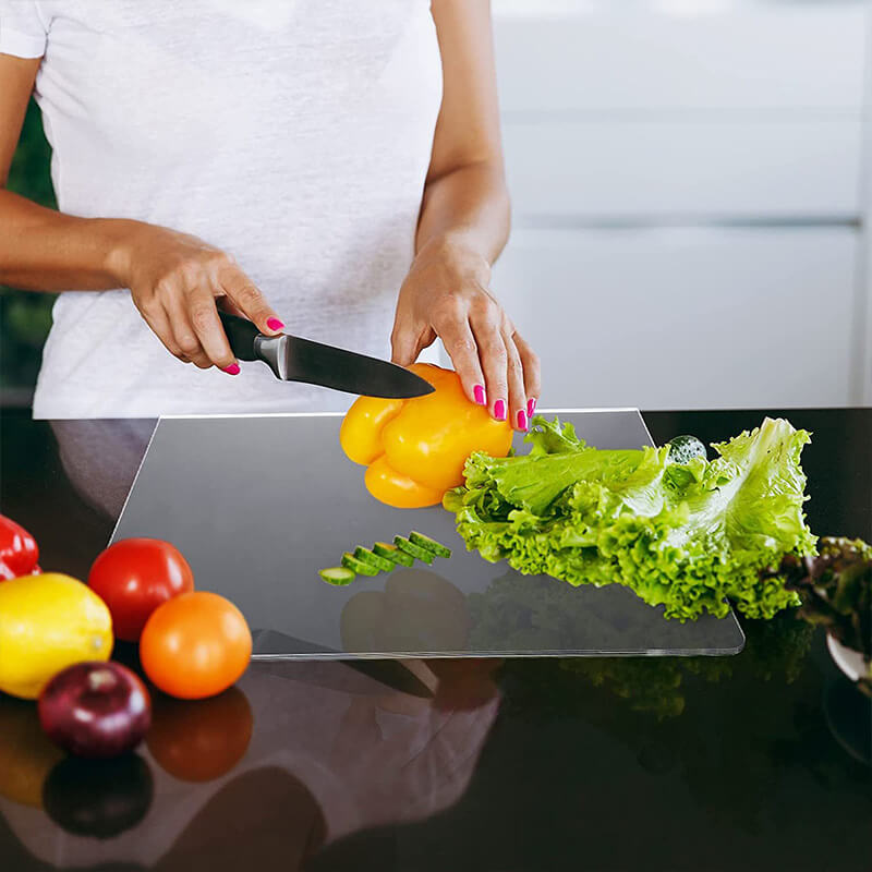 CLEARCUT - Transparent, Scratch-Resistant Acrylic Cutting Board