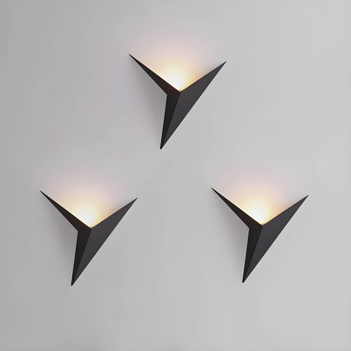 LUMINA – Modern Wall-Mounted Lamp