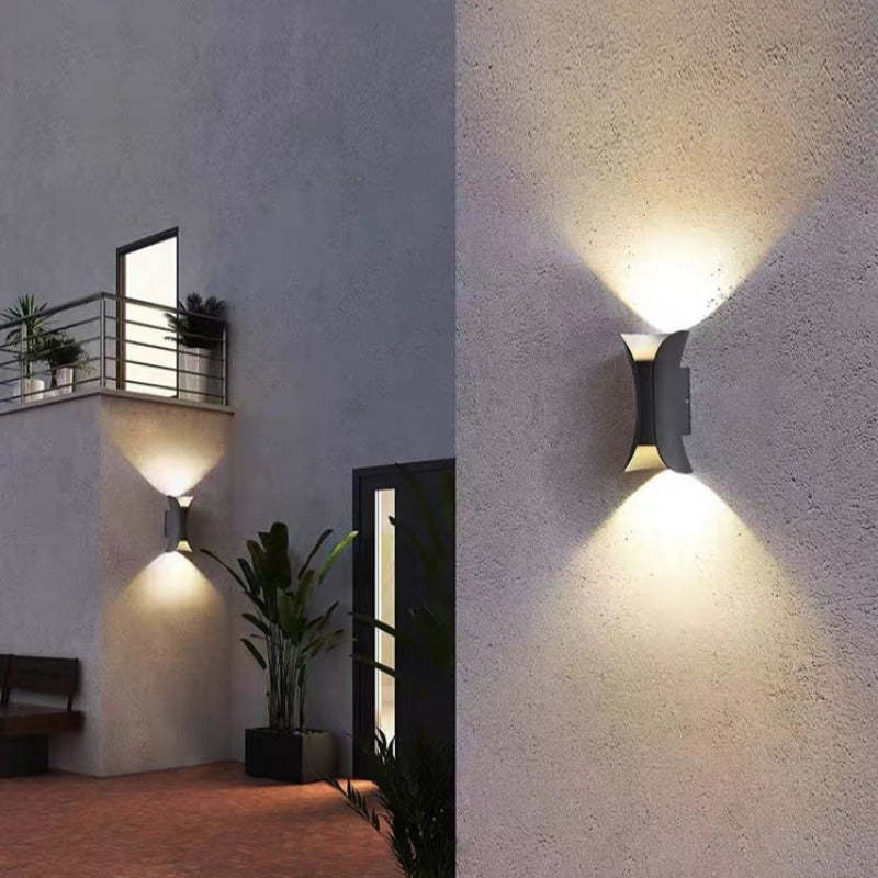 Luna - Premium Outdoor Wall Lamp