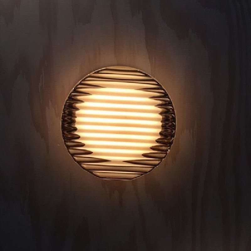 LUMIGLO - Modern and Elegant Wall Lamp for Every Interior