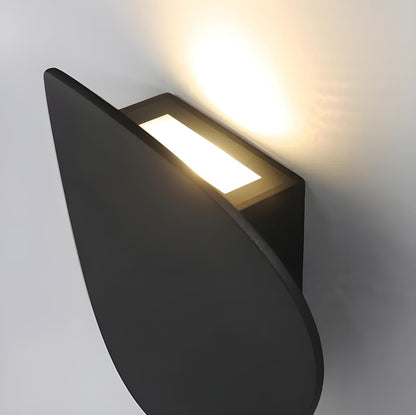 ECLIPSE – Modern Wall-Mounted Lamp