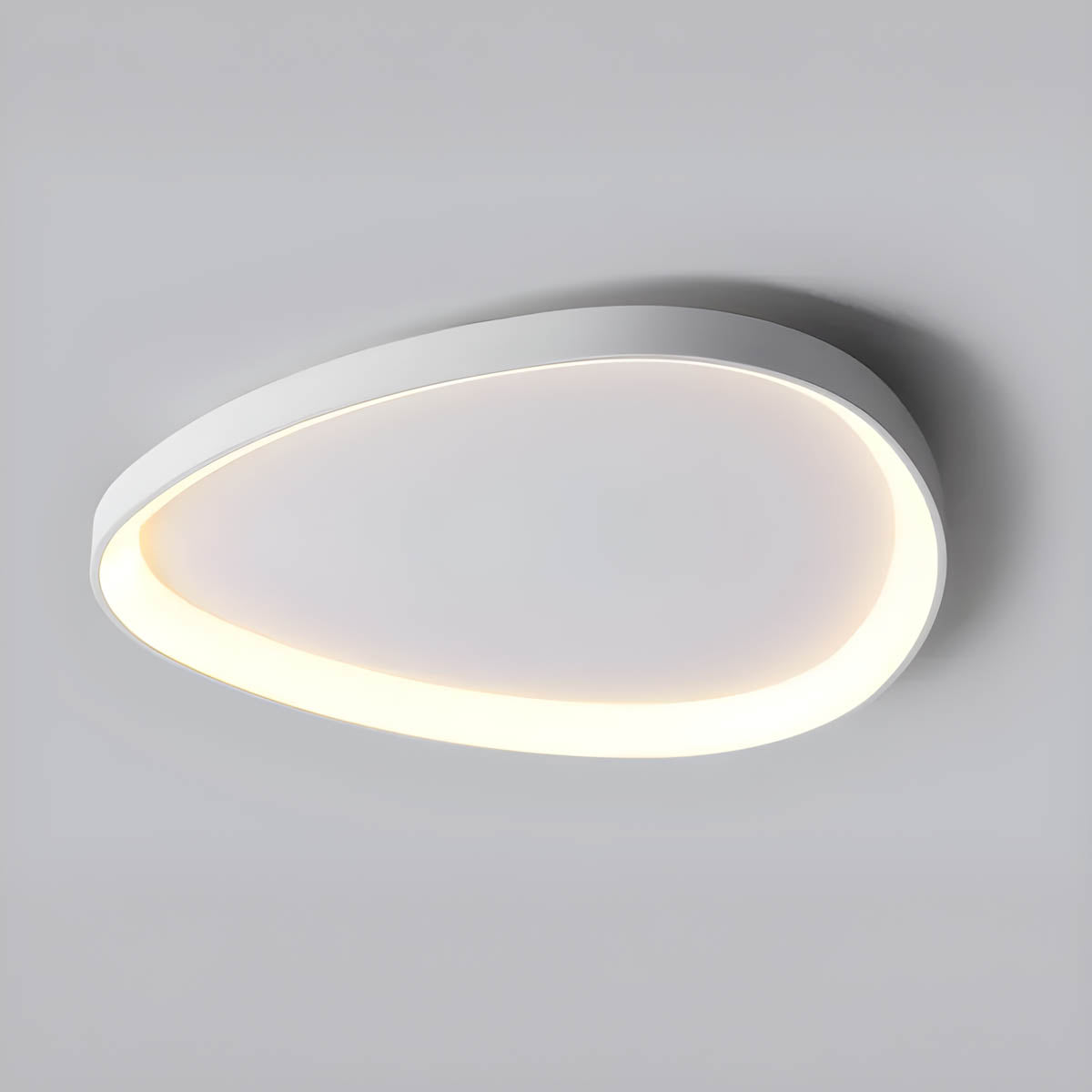 DewDrop – Elegant Ceiling Lamp