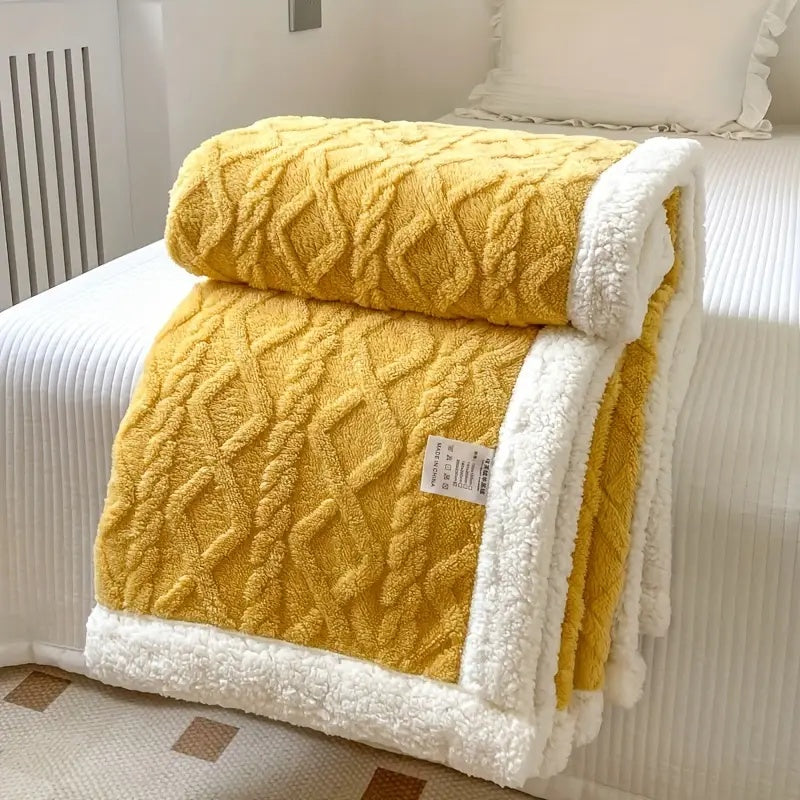 Seltyn – SnuggleSherpa Ultra-Soft Blanket