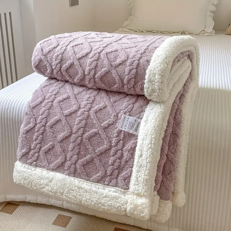 Seltyn – SnuggleSherpa Ultra-Soft Blanket