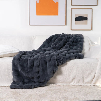 Seltyn – LuxeRabbit Faux Fur Throw Blanket