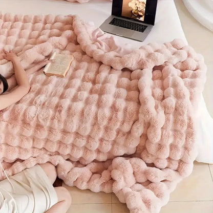 Seltyn – LuxeRabbit Faux Fur Throw Blanket