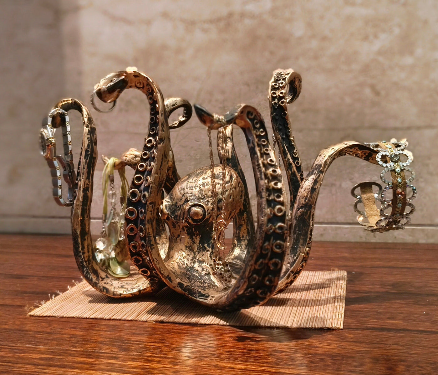 OCTAVIO - Unique Octopus Mug Holder for Nautical